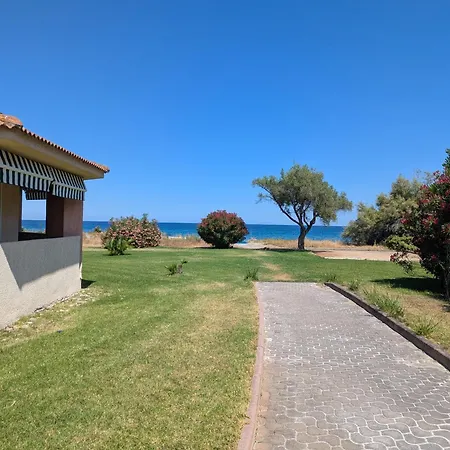 Cala Di Sognu Moriani Face à La